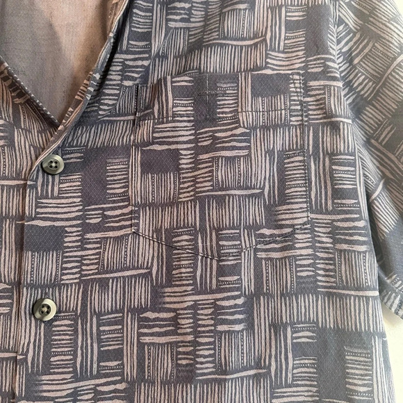 Tommy Bahama silk blend short sleeve steel blue shirt, Small - Picture 8 of 11